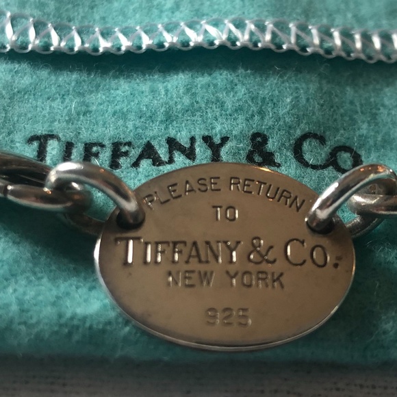 Tiffany & Co "Return to Tiffany" Oval Tag Necklace